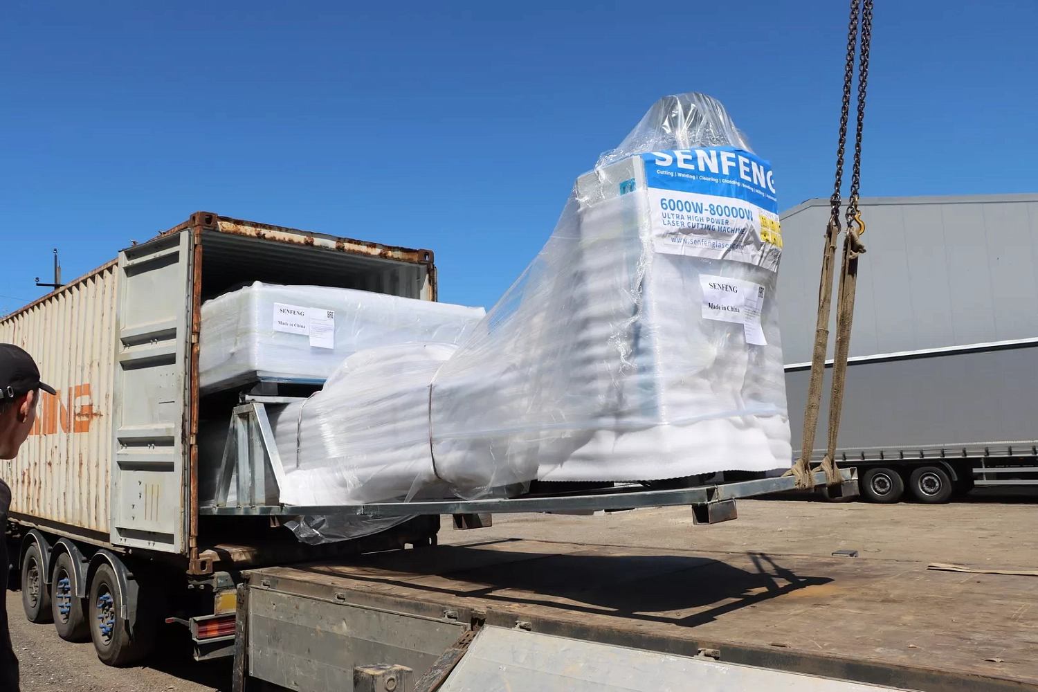 Большое поступление лазерного оборудования Senfeng на склад "Технограв" в Москве