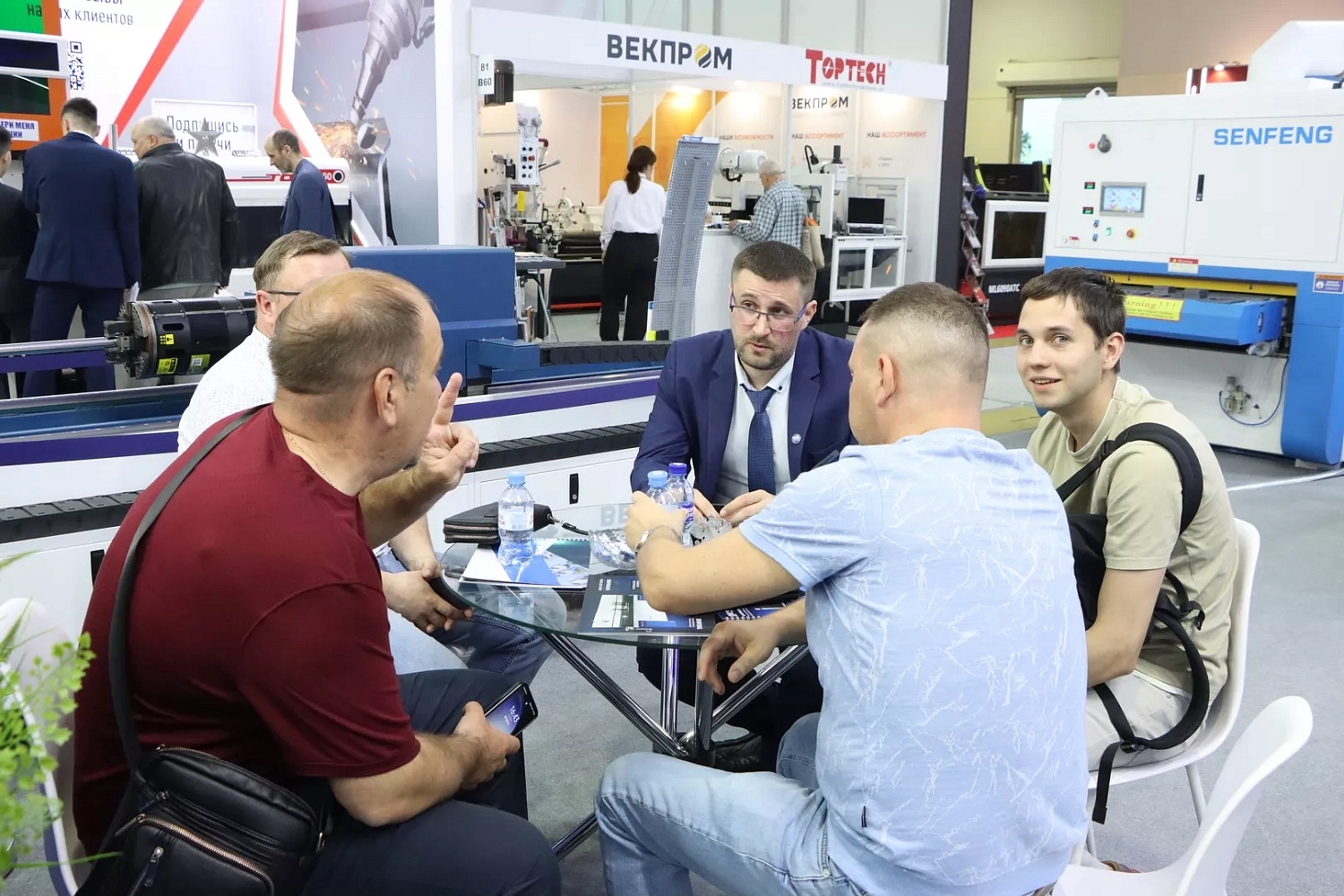 "Технограв" на выставке "Металлообработка-2025": во второй день заключены контракты на поставку лазерного оборудования со стенда и со складов в России