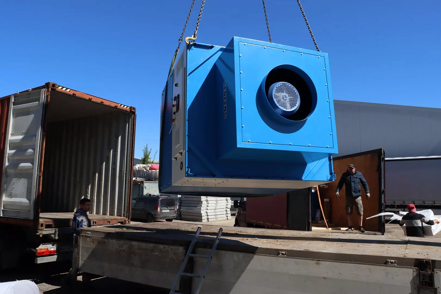 Мощные лазеры Senfeng прибыли на московский склад «Технограв»